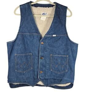 VINTAGE Wrangler Denim Vest Mens Large Blue Sherpa Lined Button Front USA 80s